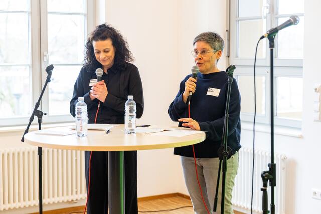 vrnl: Eva Rühle, Geschäftsführerin der Heimstiftung Karlsruhe, Teresa Musacchio, Einrichtungsleiterin des Sybelcentrums der hsk | Foto: Marcel Sutter