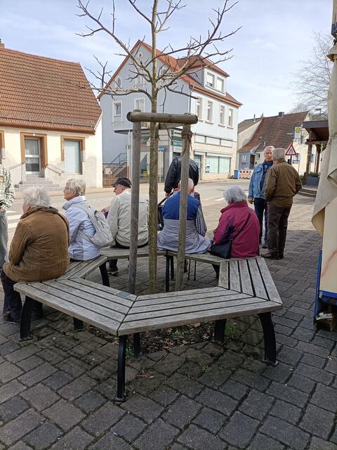 Warten auf den Beginn der Wanderung | Foto: Ich