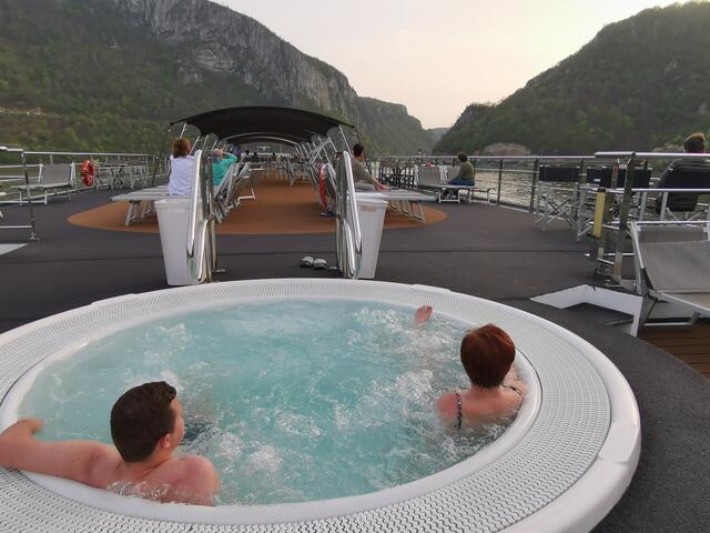 Bester Blick aus dem Whirlpool auf die Katarakte. | Foto: Arndt