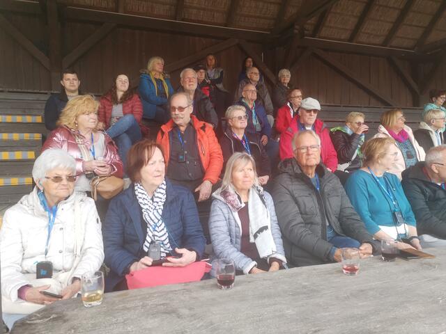 Auf der Tribüne. | Foto: Arndt