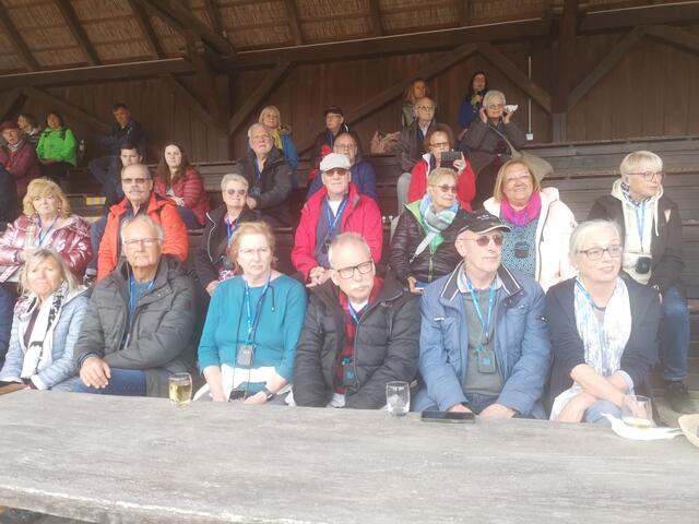 Auf der Tribüne. | Foto: Arndt