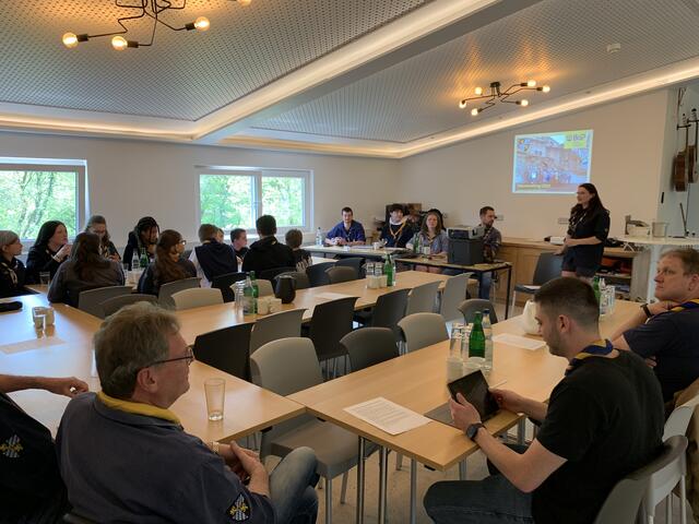 Lea Maue beim Rechenschaftsbericht | Foto: Peter Krietemeyer