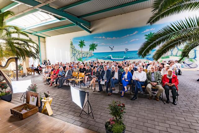 Gesamteindruck vom Palmenhaus mit seinen Gästen | Foto: Johann-Peter Melder