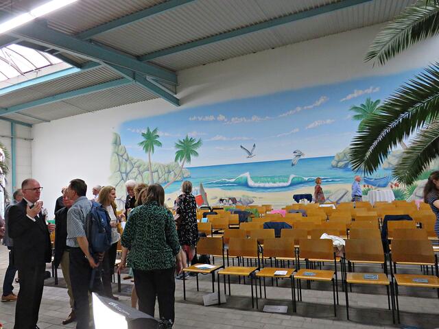 Blick auf das riesige Wandstrandgemälde | Foto: Brigitte Melder