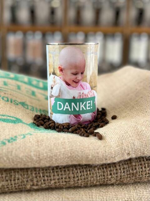 Die Spendose in der Landauer Kaffeerösterei KFE aus dem letzten Jahr | Foto: Team KFE