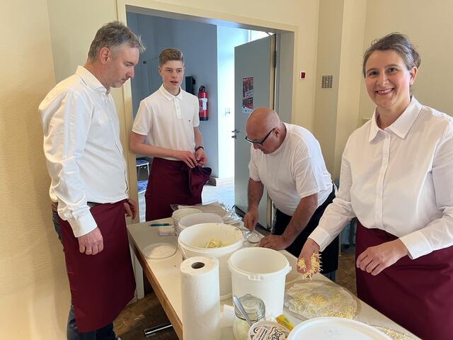 Das Flammkuchenteam mit v.l.n.r. Thomas Stutzinger, Johannes Dick, Nico De Fazio und Carolin Hanus-Müller | Foto: CDU