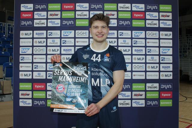 Auch Spieler Bennet Hundt freut sich auf das Spiel in der Mannheimer SAP Arena | Foto: Michael Sonnick
