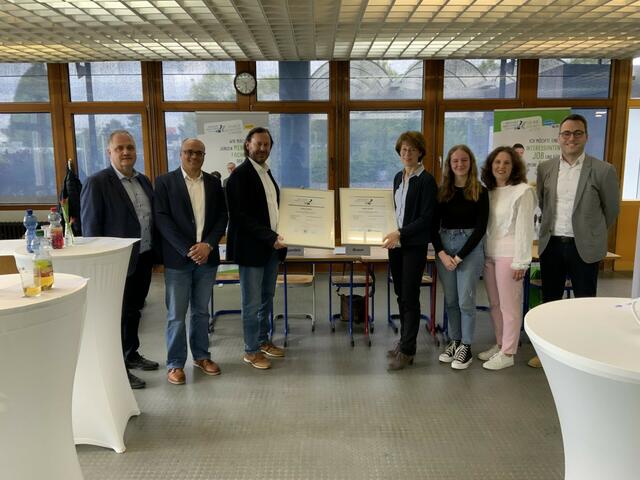 Urkunden (Martus, Kujundzic, Braun, Kreisel, Müller, Kraus, Pelzer) | Foto: KARS