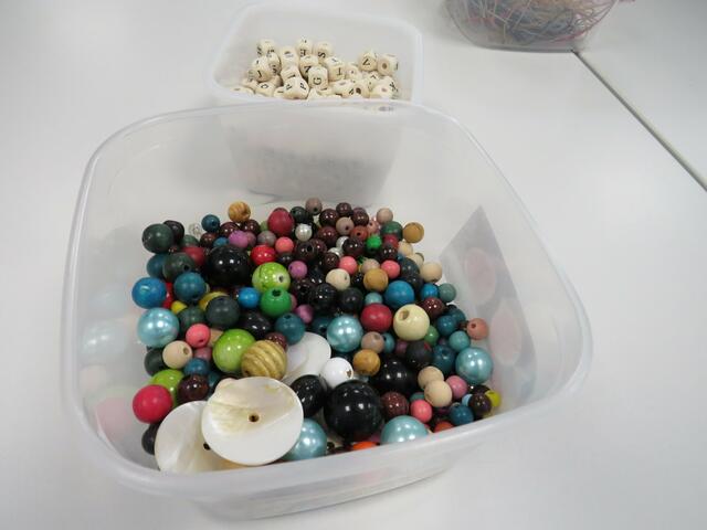 Daraus konnte man sich Schlüsselanhänger basteln | Foto: Brigitte Melder