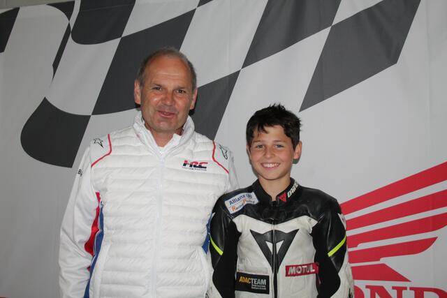 Adi Stadler von HRC-Honda mit Thias Wenzel | Foto: Michael Sonnick