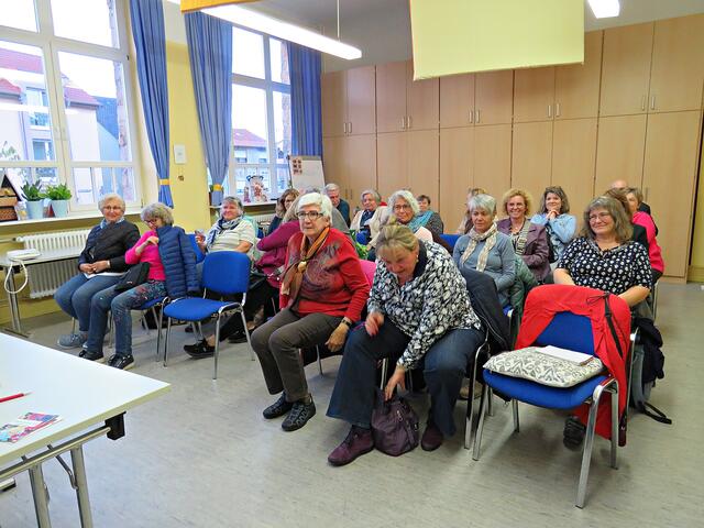 Rasch noch ein Blick aufs Publikum, das dann heimwärts fuhr | Foto: Brigitte Melder