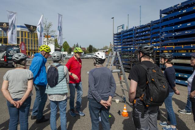 Fred Lenz, Erklärung der Aufgaben | Foto: Gerhard Öfner