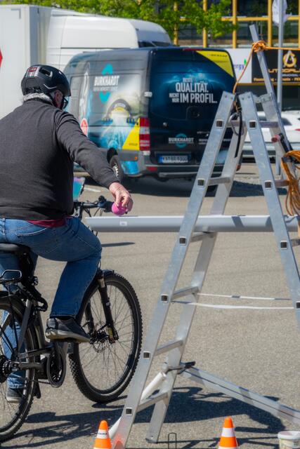Ball aufnehmen | Foto: Gerhard Öfner
