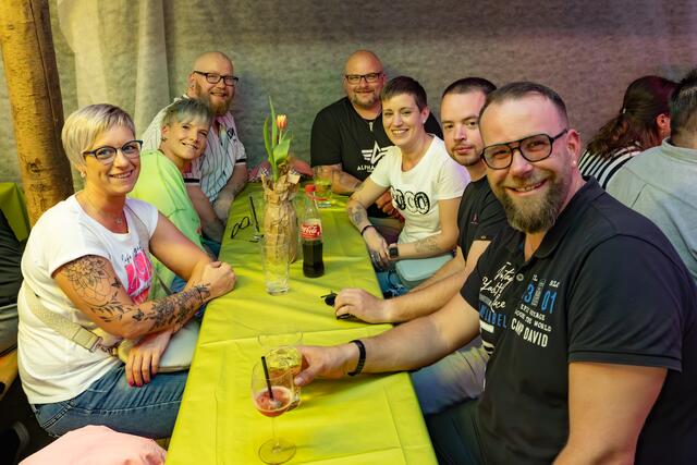 Eine lustige Clique | Foto: Johann-Peter Melder