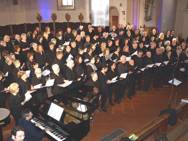 Gesangliches Großaufgebot | Foto: Urheber: W. Schmidhuber