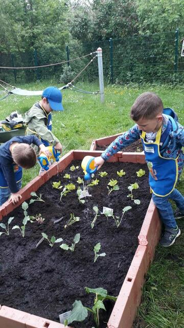 Foto: Kinder der ev. Kita Regenbogen in Obermoschel