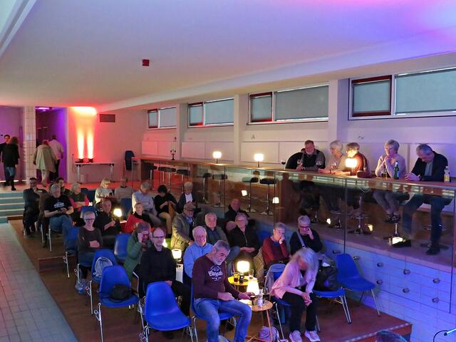 Das Becken ist voll ;-) | Foto: Brigitte Melder