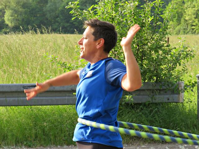 Beatrice leitete das Bewegungsangebot | Foto: Brigitte Melder