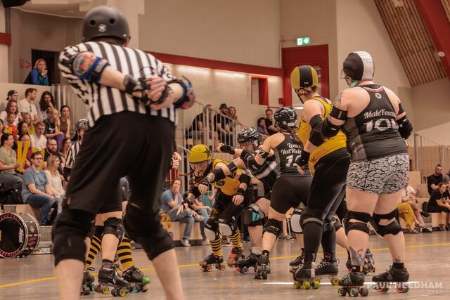 1. Bundesliga Roller Derby // rocKArollers vs Ruhrpott Roller Derby | Foto: Paul Needham