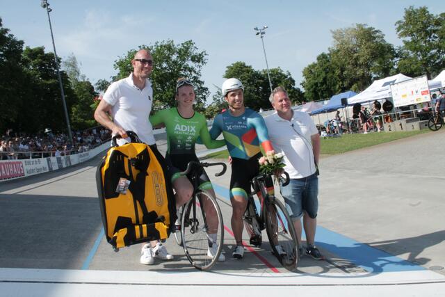 Ehrung in Dudenhofen | Foto: Michael Sonnick