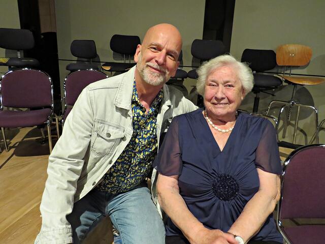 Sänger Blacky P. Schwarz und die Kuchenfee Frau Wons | Foto: Brigitte Melder