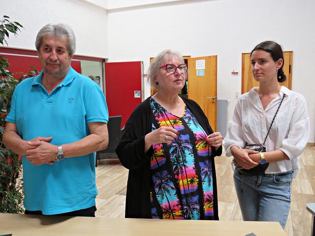 Während der Pause am Stand vom "Weißen Ring" | Foto: Brigitte Melder