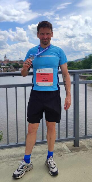 Jetzt ist Schluss mit den langen Läufen: Lars Kegler ist in Würzburg seinen letzten Marathon gelaufen. Vorerst. | Foto: Lars Kegler