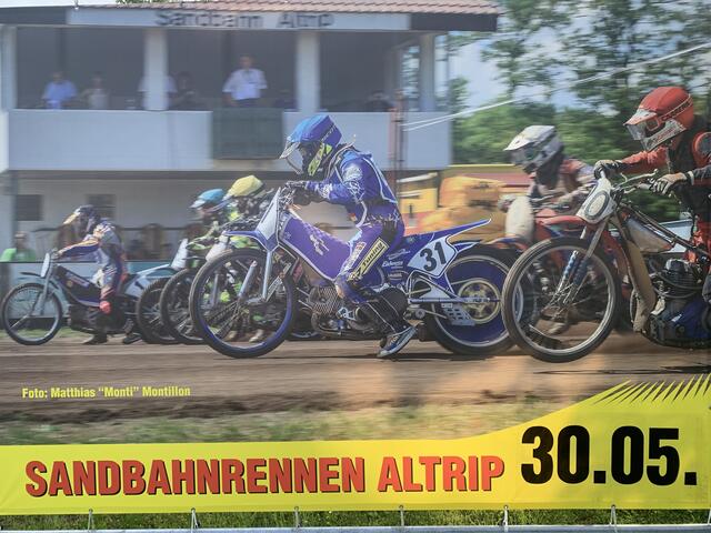 An Fronleichnam (Donnerstag 30. Mai) findet das Altriper ADAC Sandbahnrennen statt | Foto: Michael Sonnick
