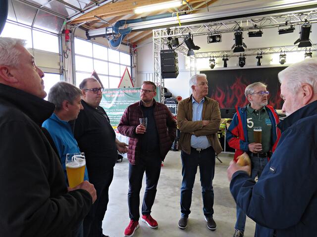 Politiker aus nah und fern | Foto: Brigitte Melder