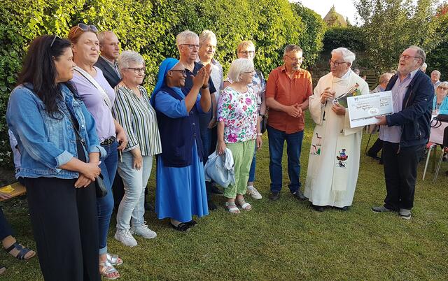 Spendenübergabe der Duddärä | Foto: Urheber: W. Schmidhuber