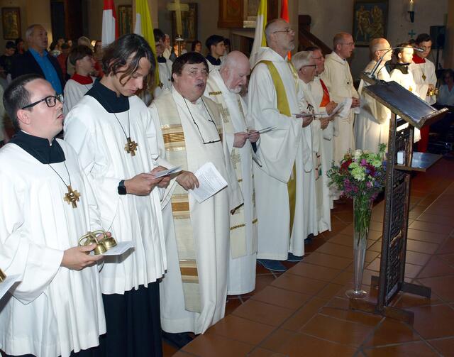 Beim Dankgottesdienst | Foto: Urheber: W. Schmidhuber
