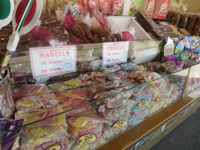 Süßigkeitenstand | Foto: Julia Glöckner