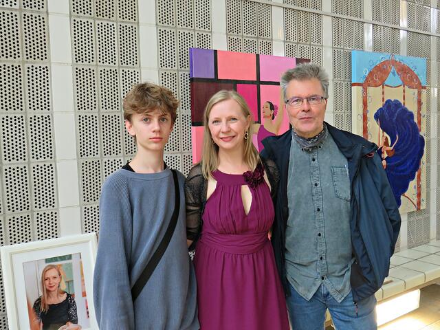 Anete mit Sohn und Rainer Kröhn, der am Sonntag performte | Foto: Brigitte Melder