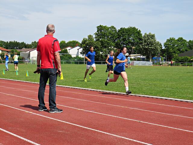 Beim 800-m-Lauf Emma Schubert | Foto: Brigitte Melder