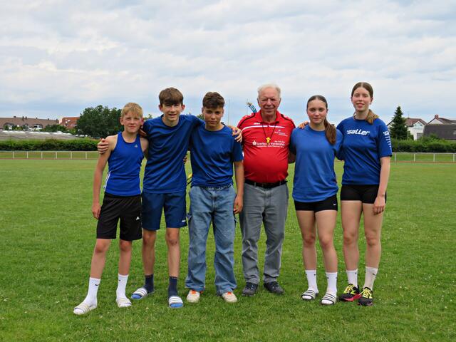Abschlussfoto mit den TSV-Athletinnen und -Athleten | Foto: Brigitte Melder