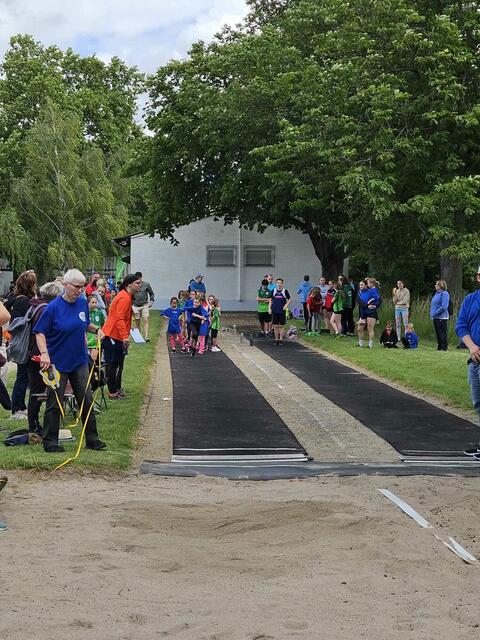 Beim Weitsprung | Foto: TSV Iggelheim