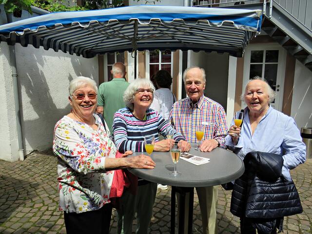Roswitha Schwandner mit Freunden | Foto: Brigitte Melder