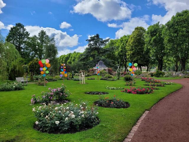 Fest der 1000 Lichter im Rosengarten Zweibrücken mit Brass Machine  | Foto: Barbara Vollmer