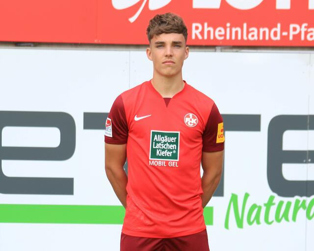 Keine Perspektive beim FCK: Neal Gibs unterzeichnete 2021 einen Profivertrag in Kaiserslautern, nach zwei Leihen soll der Spieler den Verein verlassen | Foto: Katharina Schmitt