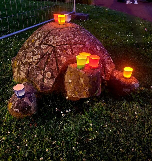 Fest der 1000 Lichter im Rosengarten Zweibrücken mit Brass Machine  | Foto: Barbara Vollmer