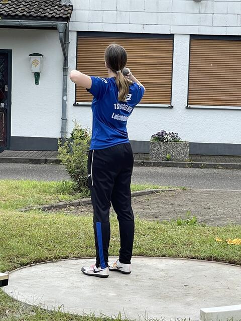 Selina Reiser beim Kugelstoßen | Foto: TSV Iggelheim