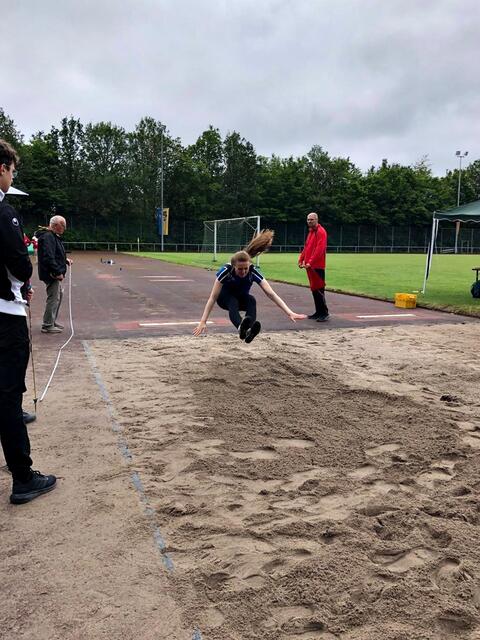 Elena Löchner beim Weitsprung | Foto: TSV Iggelheim