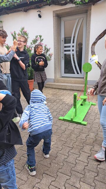 Katapultspiel | Foto: Nicole Peschke 