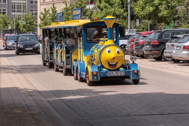 17. Internationales Kinderfest in Germersheim - das neue Festungsbähnel ist auch dabei | Foto: Paul Needham