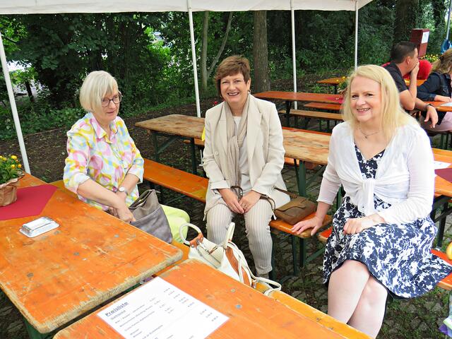 Frauenpower: Karin Heitel, Frau Fassott, Melanie Hieb | Foto: Brigitte Melder