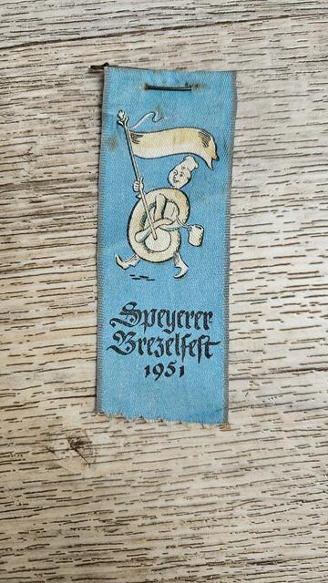 Stoffband aus dem Jahr 1951 | Foto: Hansjörg Heß
