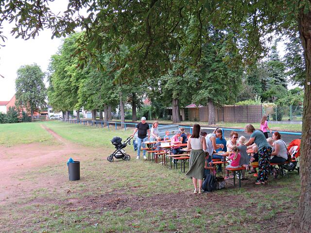 Bierbänke noch im Freien | Foto: Brigitte Melder
