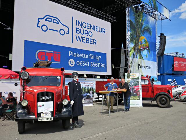 Nostalgische Feuerwehrautos | Foto: Brigitte Melder