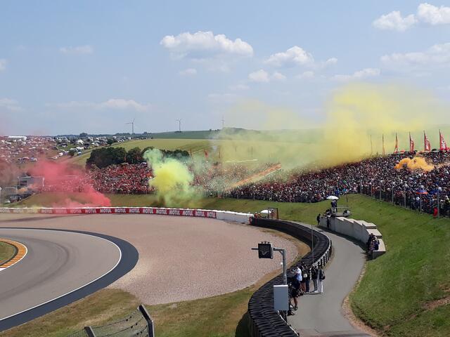 Die Fans vom Sachsenring | Foto: Michael Sonnick