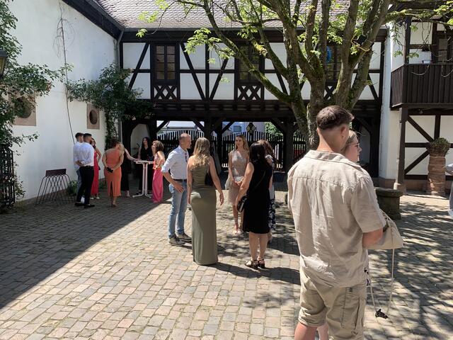 Der Innenhof des Stadtmuseums lädt zum Verweilen ein | Foto: Peter Krietemeyer